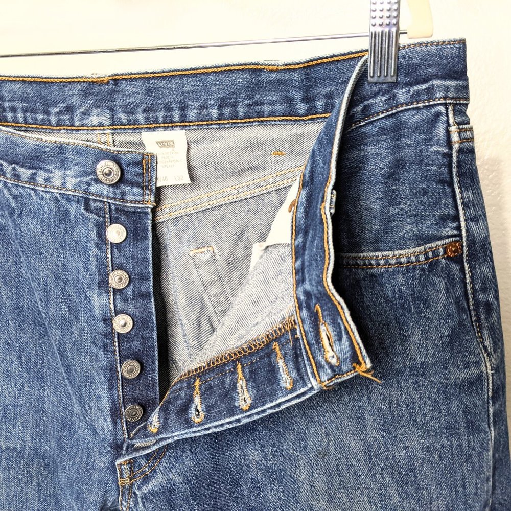 Levi's 501 0115 80s-90s Button Fly Distressed Jean - Picture 4 of 10